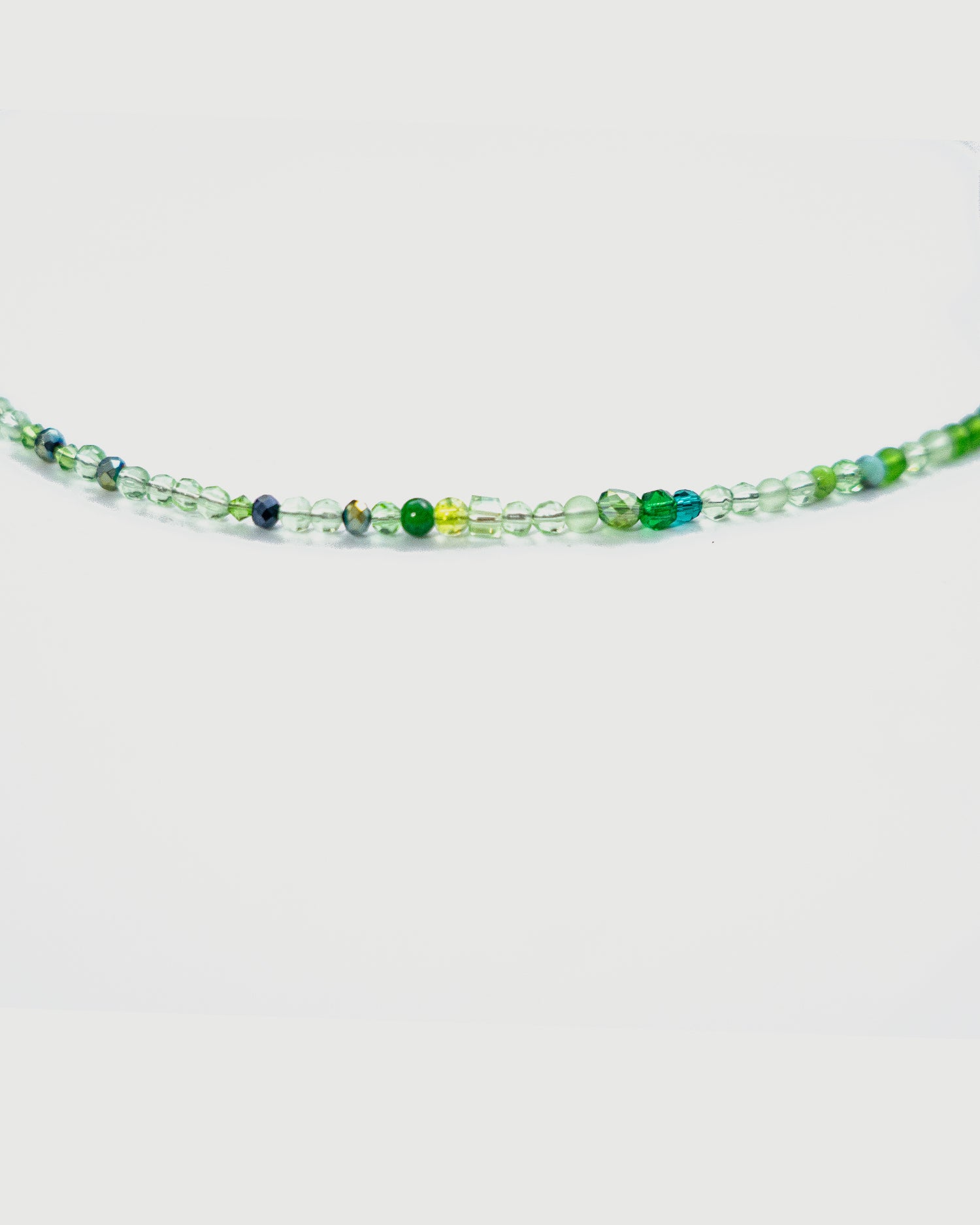 MICRO PINE NECKLACE
