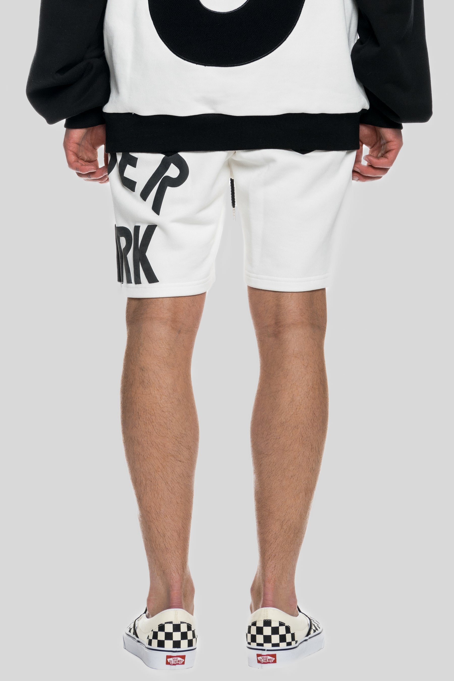 8 BALL SWEATSHORT