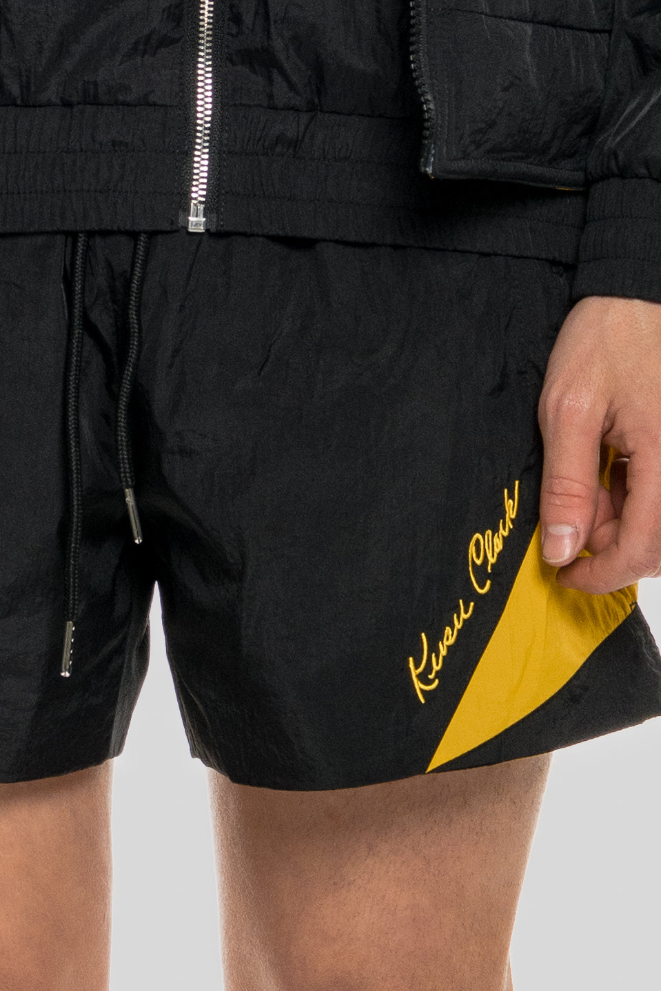 FREQUENCY WINDBREAKER SHORT