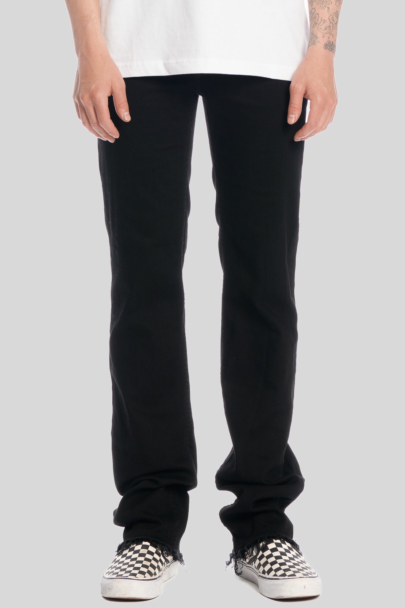 RAW EDGE JET BLACK DENIM JEAN