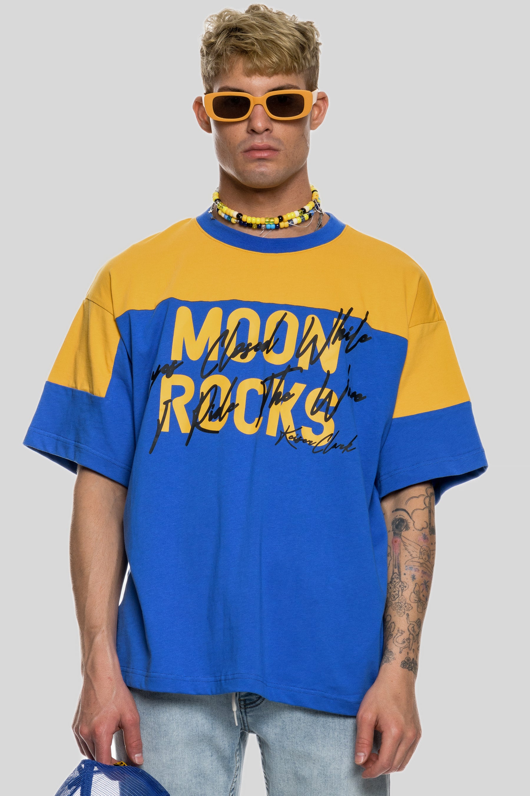 MOON ROCKS TEE