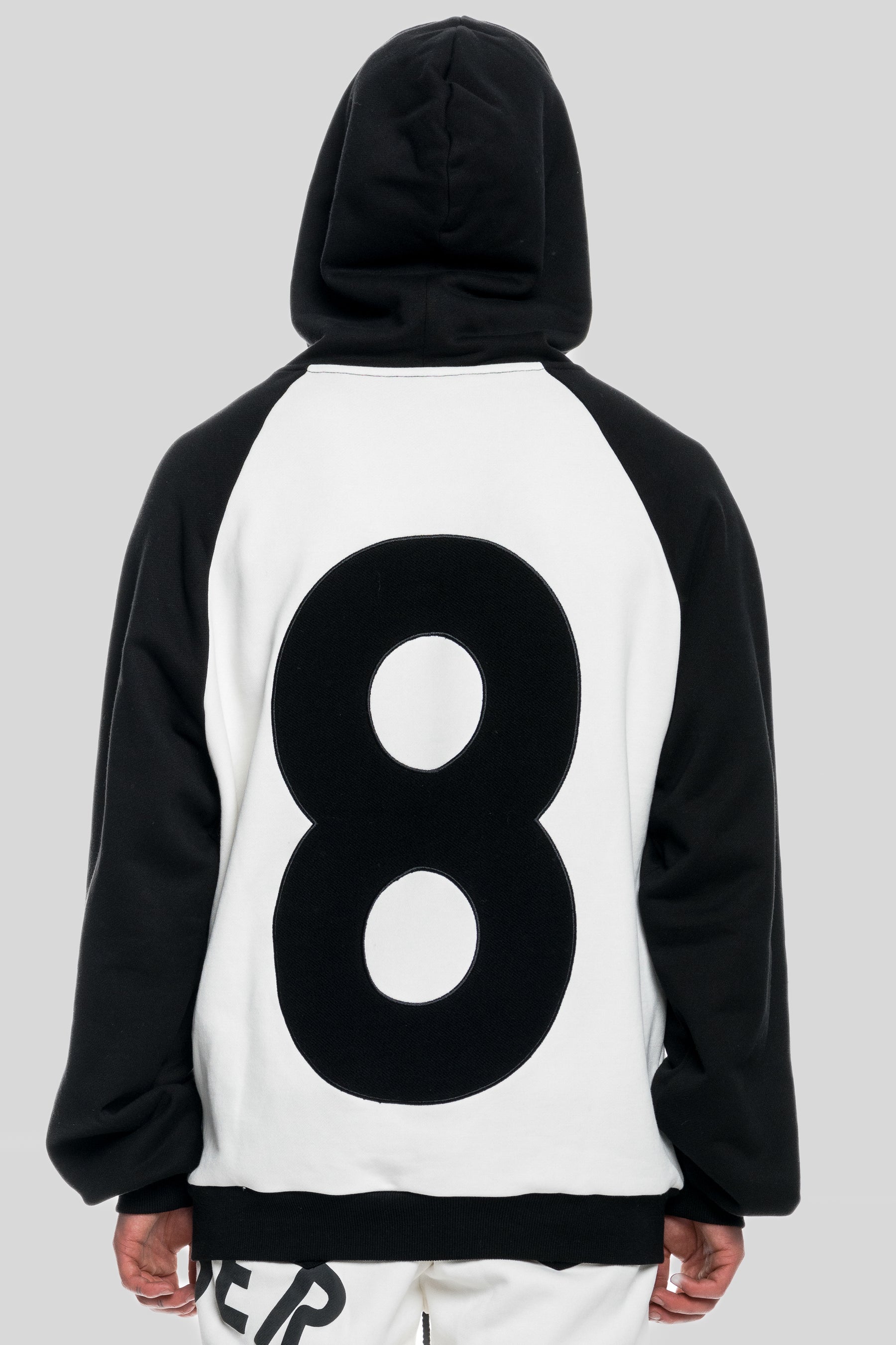 8 BALL SWEATSHIRT